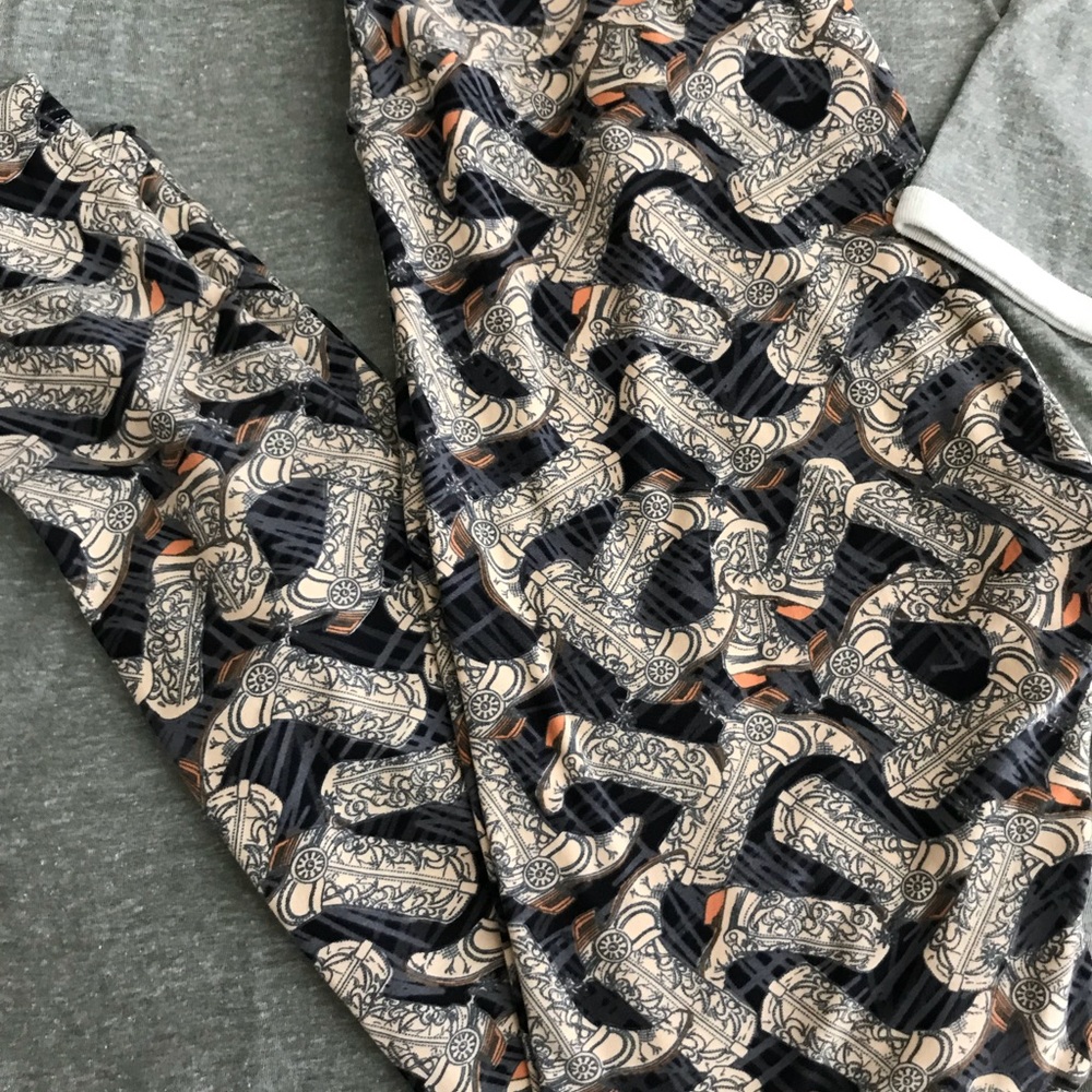 Lularoe OS cowboy boots leggings